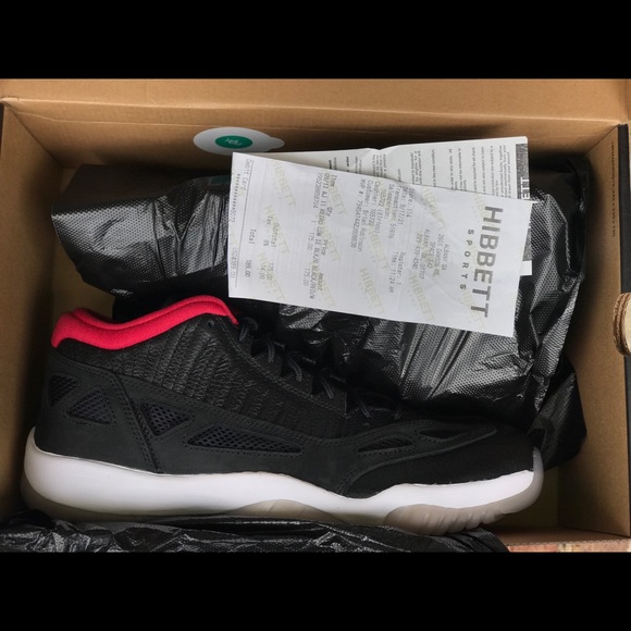 Air Jordan Retro 11 Low IE Bred Size 10.5 & 11 - Picture 16 of 16